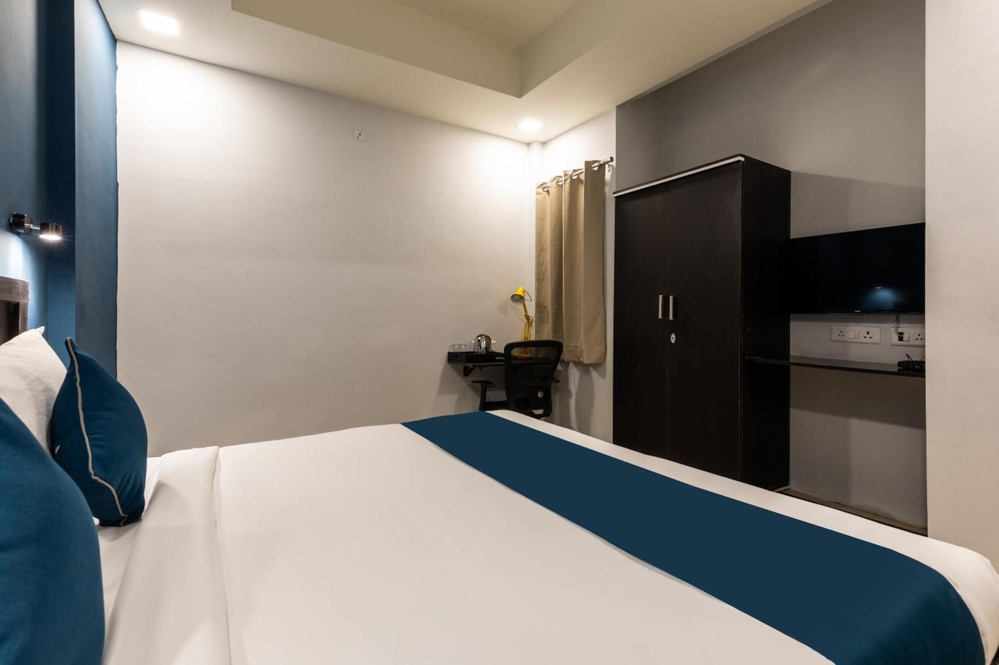 Silverkey Fusion Stays Indore Esterno foto
